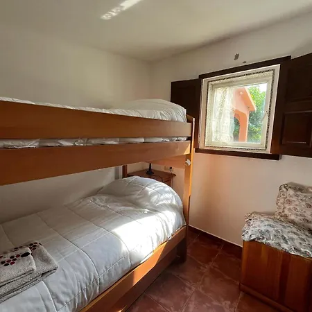 Feriehus Casa Romeo Fuer 4 Personen Brion